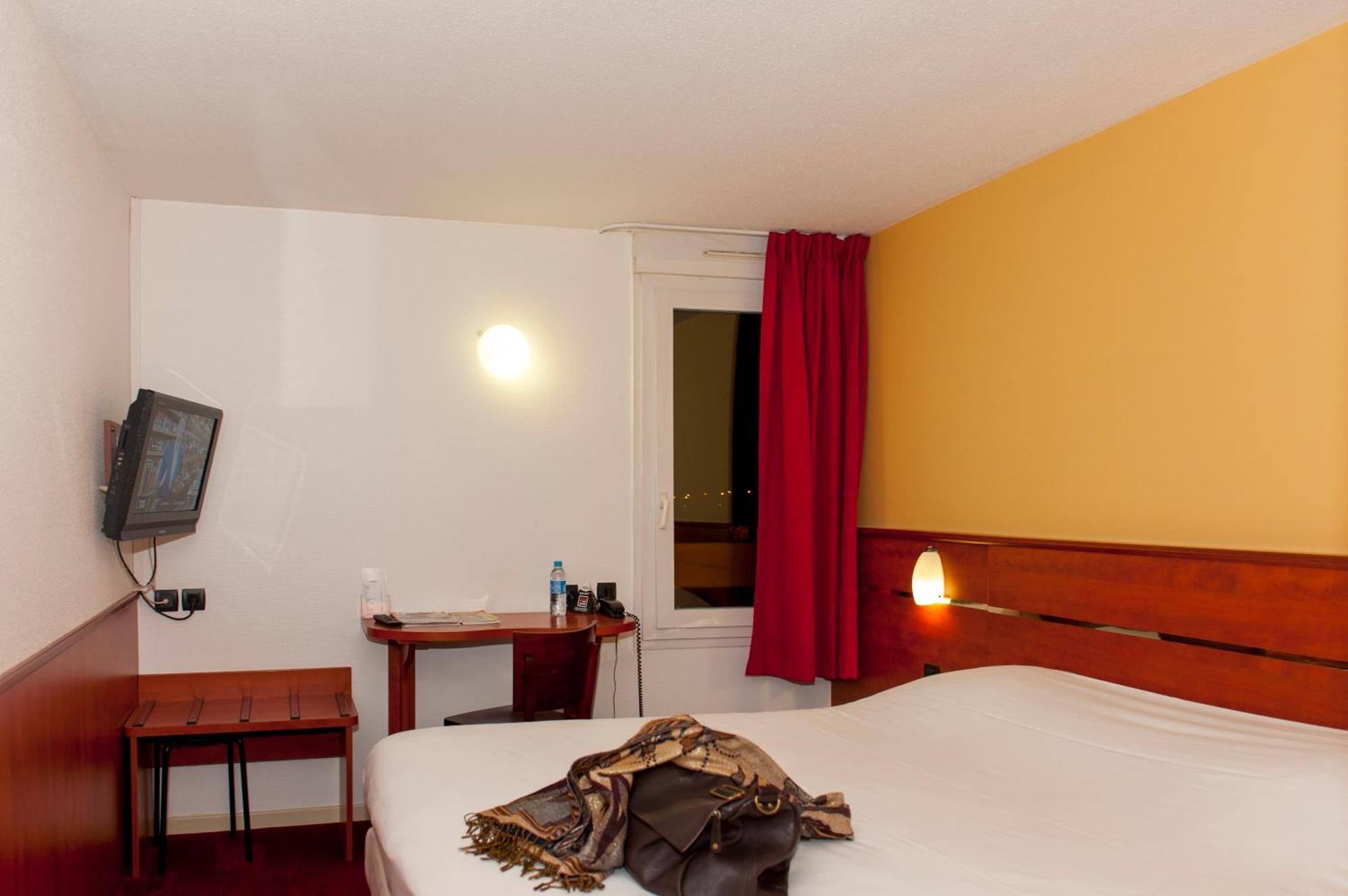 Brit Agen - L'aquitaine Hotel